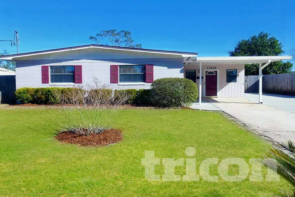 11249 Emuness Rd in Jacksonville, FL - Foto de edificio