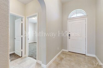 1000 Meadow Scape Dr in Burleson, TX - Foto de edificio - Building Photo