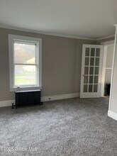 42 Mechanic St in Hoosick Falls, NY - Building Photo - Building Photo