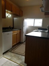 68 12th St-Unit -1 in Wheatland, WY - Foto de edificio - Building Photo