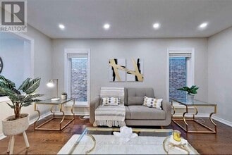 23 Knotty Pine Ave in Cambridge, ON - Building Photo - Building Photo