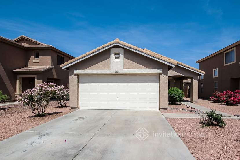 16678 W Sandra Ln in Surprise, AZ - Building Photo