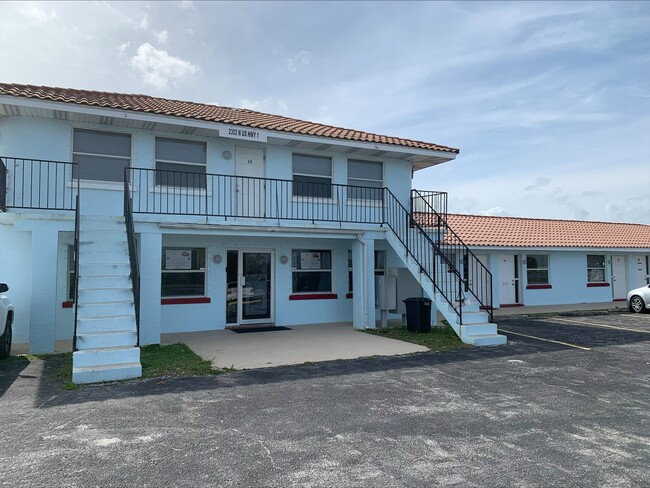 2303 N US Highway 1, Unit R14A in Fort Pierce, FL - Building Photo - Building Photo