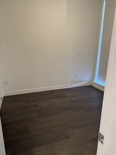 3389 Lakeshore Rd in Kelowna, BC - Building Photo - Building Photo