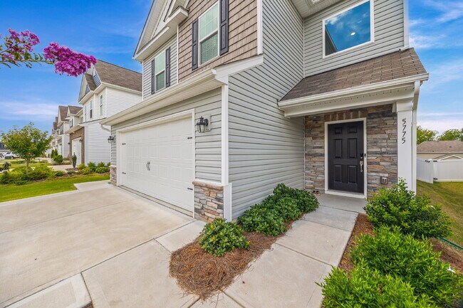 5775 Soft Shell Dr in Lancaster, SC - Building Photo - Building Photo