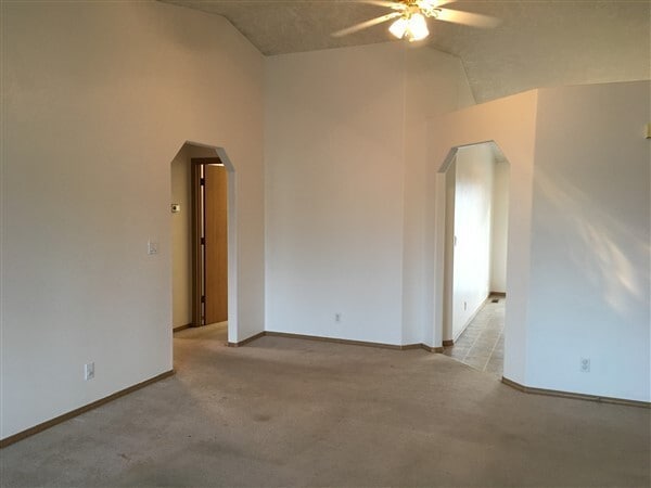 2318-2320 SW 29th St in Redmond, OR - Building Photo - Building Photo