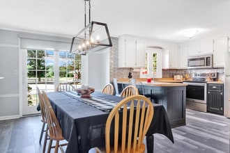 395 Donohue Rd in Dracut, MA - Building Photo - Building Photo