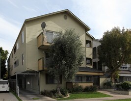 Gaviota Apartments