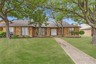 4046 St Christopher Ln in Dallas, TX - Building Photo