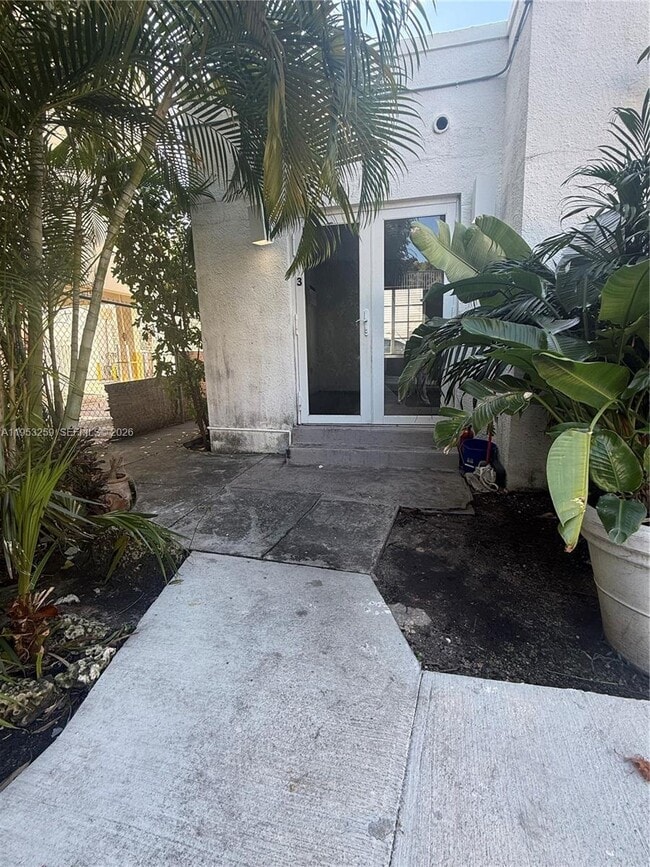 912 Euclid Ave in Miami Beach, FL - Building Photo - Building Photo