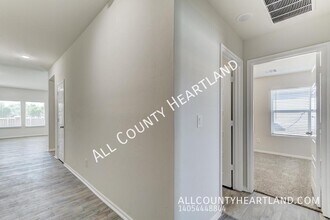 3425 Molly Dr in Yukon, OK - Building Photo - Building Photo