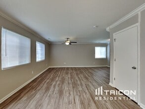 7 Selsey Ct in Greensboro, NC - Foto de edificio - Building Photo