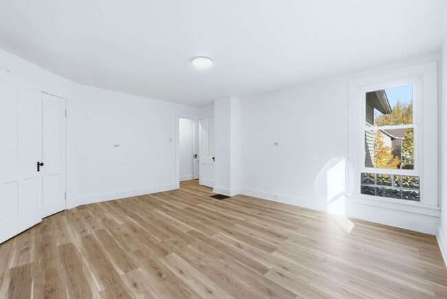 446 E Suttenfield St in Fort Wayne, IN - Building Photo - Building Photo