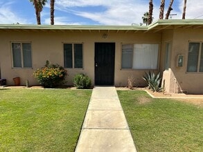 590 S Calle Palo Fierro in Palm Springs, CA - Building Photo - Building Photo