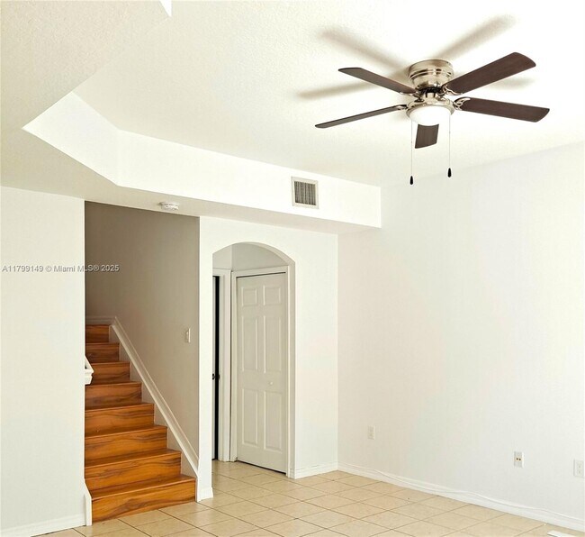 642 SW 106th Ave in Pembroke Pines, FL - Building Photo - Building Photo