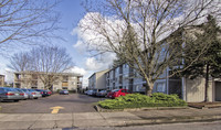 Ashwood Apartments - Upcoming Vacancy in July in Corvallis, OR - Building Photo - Building Photo