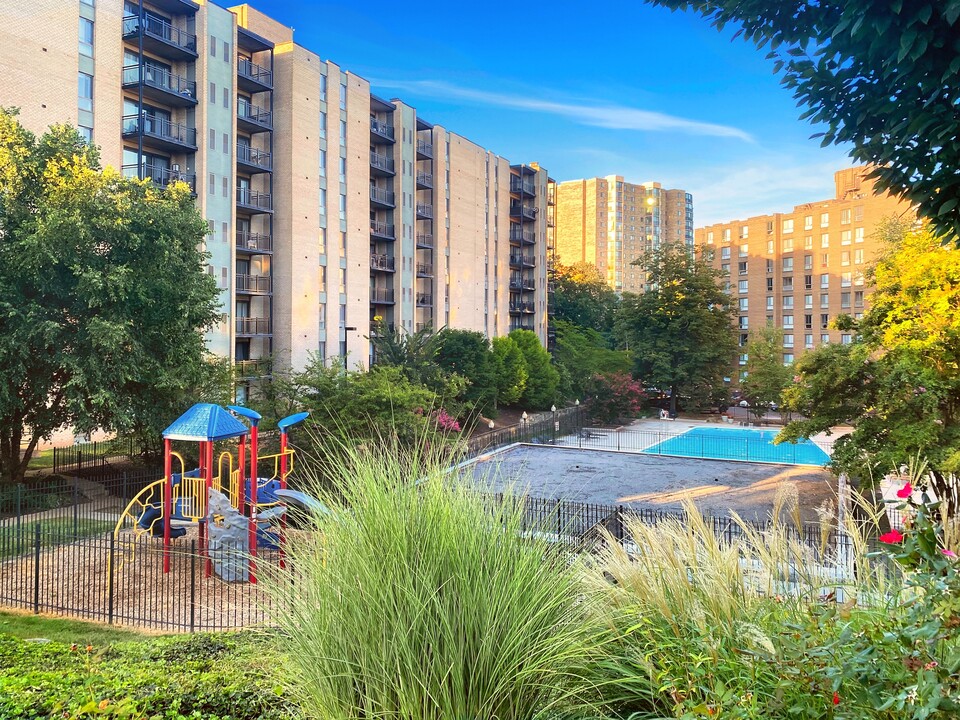 Cityside Huntington Metro in Alexandria, VA - Building Photo