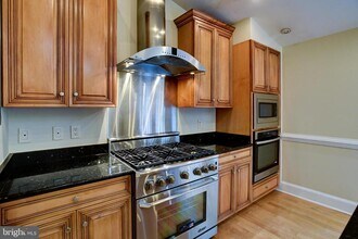 4900 Indian Ln NW in Washington, DC - Building Photo - Building Photo