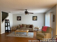 9555 Cantura Crest in San Antonio, TX - Building Photo - Building Photo