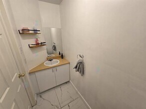 383 Rue de Chalifoux in Gatineau, QC - Building Photo - Building Photo