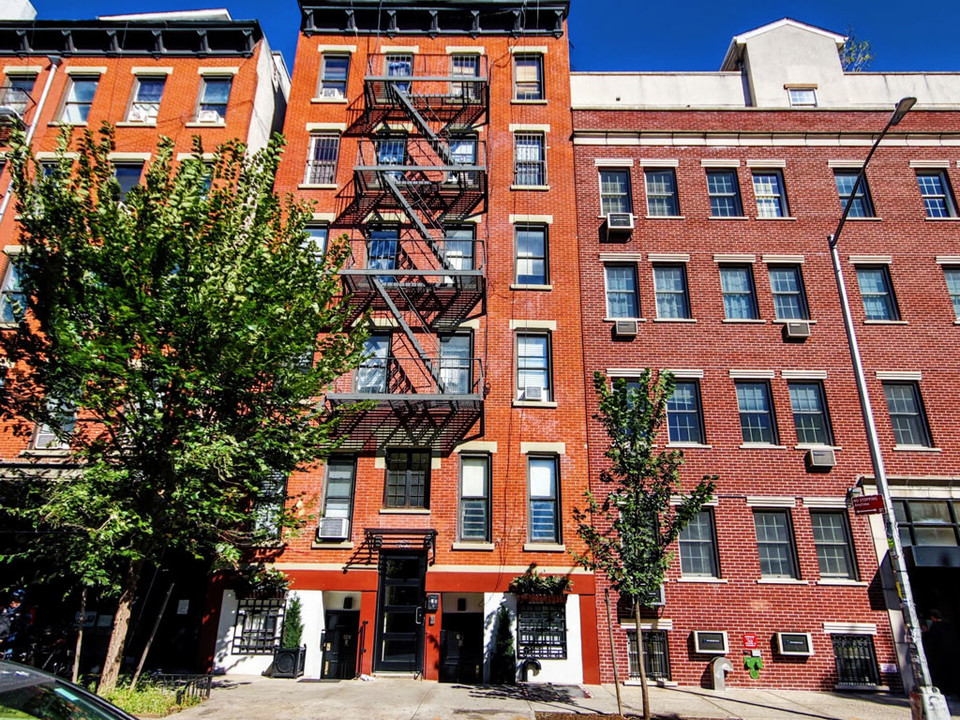 405 East 12th Street in New York, NY - Foto de edificio