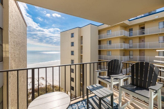 511 E Beach Blvd in Gulf Shores, AL - Foto de edificio - Building Photo
