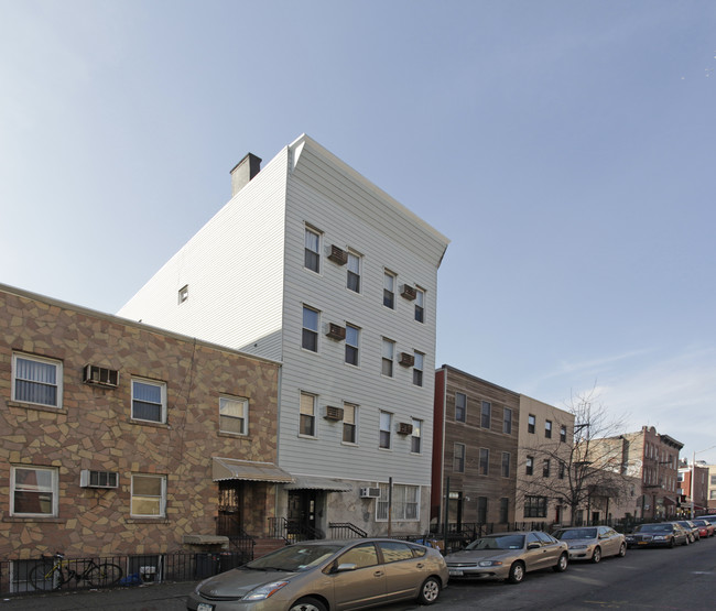 232 N Seventh St in Brooklyn, NY - Building Photo - Building Photo