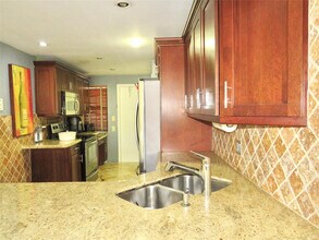 2601 S Palm Aire Dr in Pompano Beach, FL - Building Photo - Building Photo