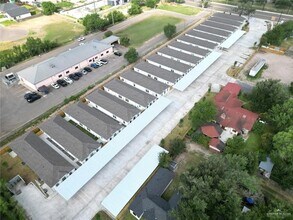740 N Alamo Rd, Unit 5 in Alamo, TX - Building Photo - Building Photo