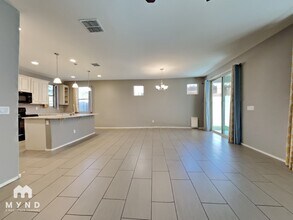 1435 N Balboa in Mesa, AZ - Foto de edificio - Building Photo