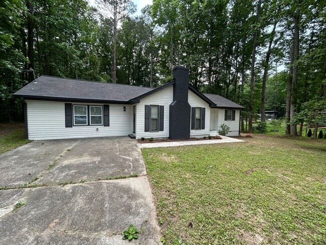 property at 1443 Daniel Rd