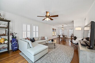 2324 Goldsmith St in Houston, TX - Building Photo - Building Photo