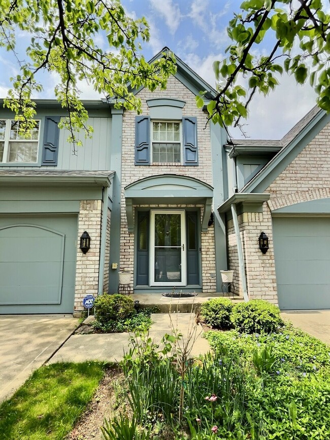 604 Marseilles Cir in Buffalo Grove, IL - Building Photo - Building Photo