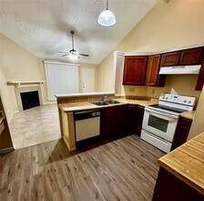 3830 Westheimer Pl Dr in Houston, TX - Building Photo - Building Photo