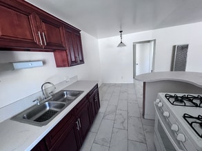 305 N Vinedo Ave in Pasadena, CA - Building Photo - Building Photo