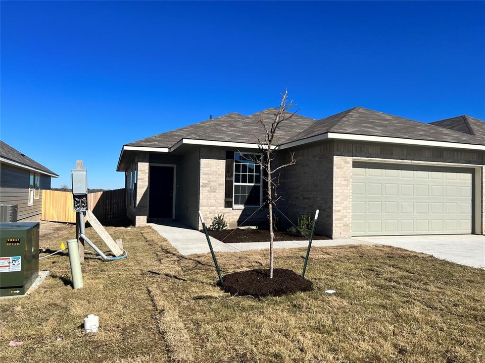 2153 Meridian Lp in Temple, TX - Building Photo