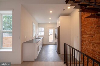 1252 N Hollywood St in Philadelphia, PA - Building Photo - Building Photo