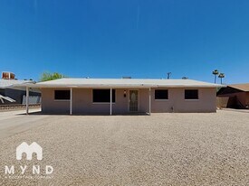 5619 N 61st Cir in Glendale, AZ - Building Photo