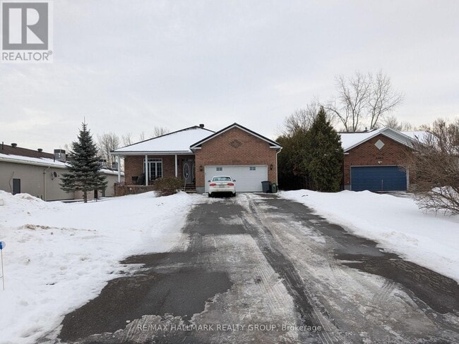 property at 2806 Quinn Rd