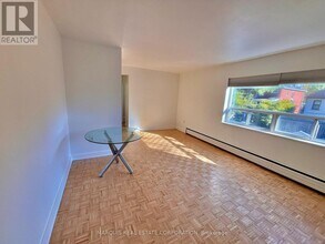 109 Beech Ave in Toronto, ON - Building Photo - Building Photo