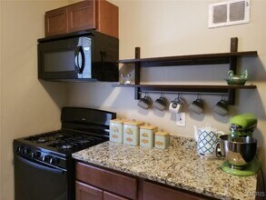 7323 Tulane Ave in University City, MO - Building Photo - Building Photo