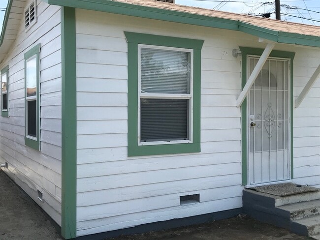 property at 2-712 Lincoln Ave