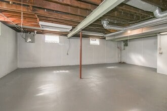 16806 Holly Hill Dr in Cleveland, OH - Building Photo - Building Photo