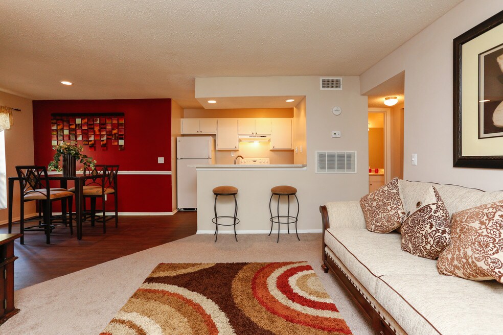 13415 Tartarian Ct Apartments and Nearby Charlotte