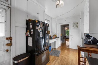 2712 W Logan Blvd in Chicago, IL - Building Photo - Building Photo