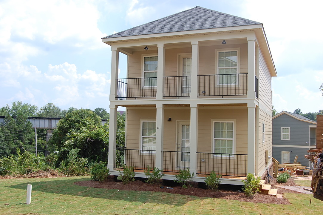 225 Madison Heights in Athens, GA - Building Photo