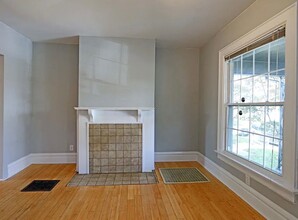 517 Sheldon Ave in Columbus, OH - Foto de edificio - Building Photo