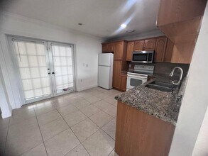 1501 Meridian Rd in West Palm Beach, FL - Building Photo - Building Photo