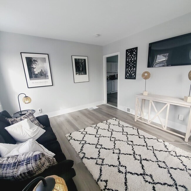 611 N Main St Rentals in Randolph, MA