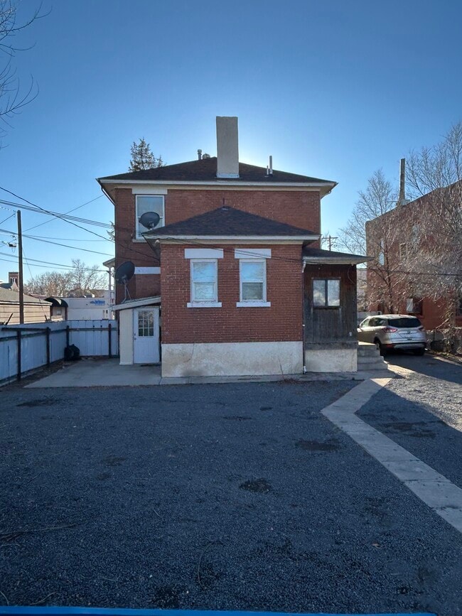 222 E Evans Ave, Unit #1 in Pueblo, CO - Building Photo - Building Photo